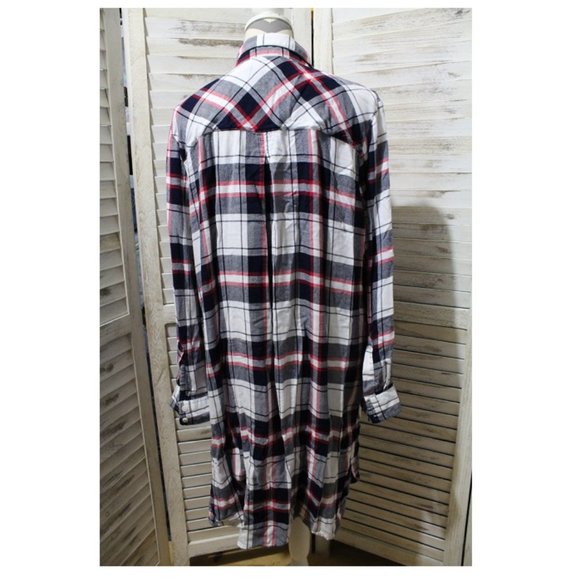 BLL nyc plaid button up top(920) - Picture 3 of 6